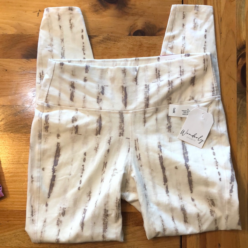 Wonderly leggings women’s size medium new with tags